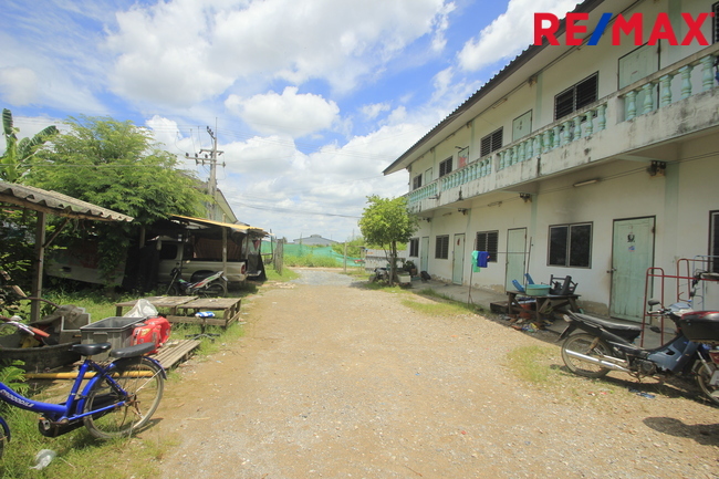 ขายกิจการหอพักอพาร์ทเม้นท์ 18ห้อง ที่ดิน 200ตารางวา ผู้เช่าเต็ม เลียบคลองสี่วาพาสวัสดิ์ ใกล้ศูนย์ดูแลผู้สูงอายุโรงพยาบาลศิริราช โรงเรียนวัดบางปิ้ง ถนนเศรษฐกิจ1 คุ้มค่าน่าลงทุน