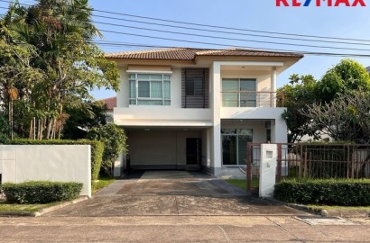 บ้านเดี่ยวพื้นที่ 85 ตารางวา ไม่มีบ้านตรงข้าม ตั้งอยู่บนถนนเมน