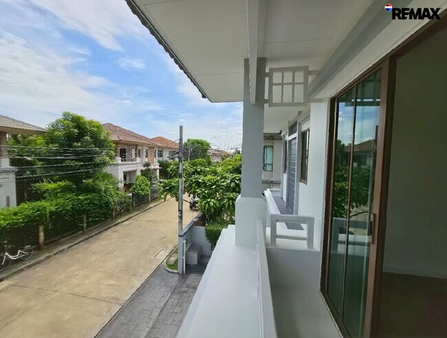 ขายบ้านเดี่ยว บุราสิริ ราชพฤกษ์–แจ้งวัฒนะ รีโนเวทใหม่ พร้อมอยู่ 5.39 ล้านบาท