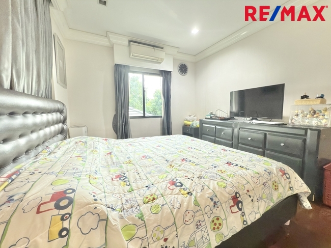 ขายบ้านเดี่ยว หมู่บ้าน เศรษฐสิริ ราชพฤกษ์-จรัญ 187 วา หลังมุม พร้อมเรือนรับรอง