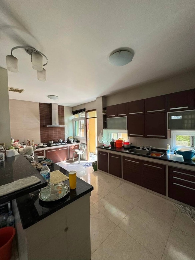 บ้านเดี่ยว มาใหม่อีกหนึ่งหลัง ซอยสมเด็จพระเจ้าตากสิน 4 ตกแต่งครบหิ้วกระเป๋าเข้าอยู่ได้เลย