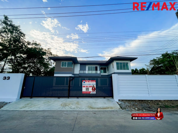 บ้านนิมิตใหม่ 59 I เคซี เลค แลนด์ บ้านสั่งสร้าง บริษัท SC Grand ประกันโครงสร้าง 20 ปี หัวมุม ประตูรั้วหน้าบ้านกว้าง 9 เมตรและมีประตูรั้วเข้าออกได้ 2 ด้าน