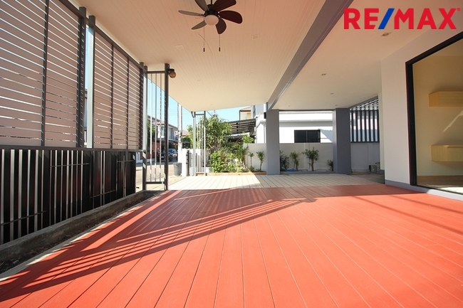 ขายบ้านเดี่ยว ลัดดารมย์ อิลิแกนซ์ วงแหวน สาทร มีห้องนอนชั้น1 ตกแต่งสวย 80 ตร.ว