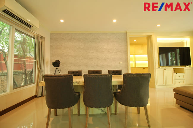 ขายบ้านเดี่ยว ลัดดารมย์ อิลิแกนซ์ วงแหวน สาทร มีห้องนอนชั้น1 ตกแต่งสวย 80 ตร.ว