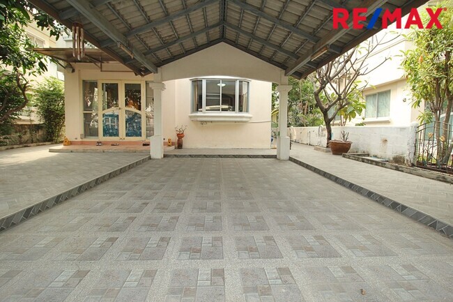 ขาย บ้านเดี่ยว ศุภาลัยวิลล์ พระราม 2 พันท้ายนรสิงห์ อยู่ต้นโครงการ รอบบ้านดี พร้อมอยู่ 50 ตรว. ราคาถูกสุด