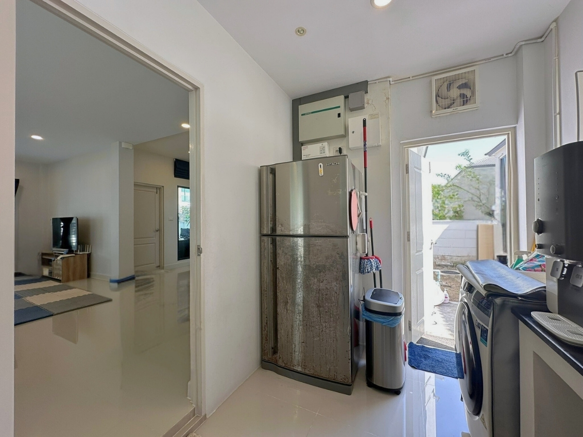 ขายบ้าน เซนโทร วงแหวน-จตุโชติ 4 นอน 5 น้ำ