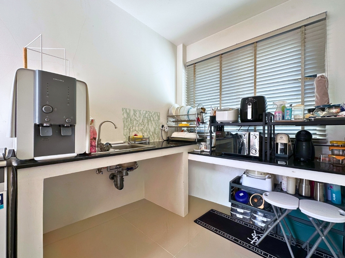 ขายบ้าน เซนโทร วงแหวน-จตุโชติ 4 นอน 5 น้ำ