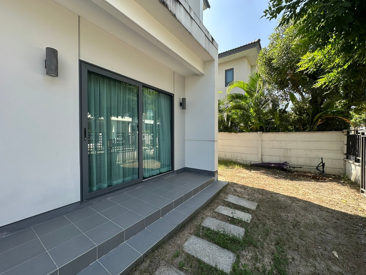 ขายบ้าน เซนโทร วงแหวน-จตุโชติ 4 นอน 5 น้ำ