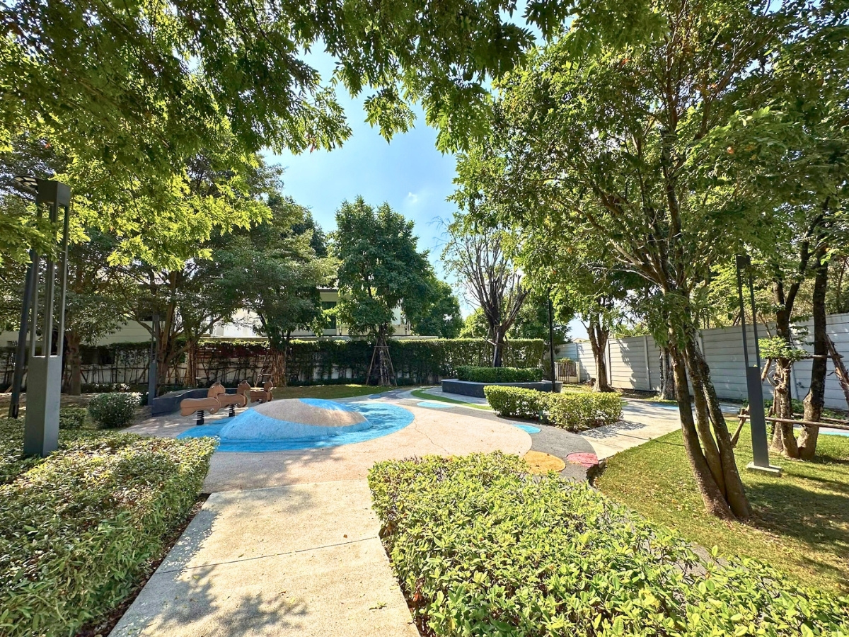 ขายบ้าน เซนโทร วงแหวน-จตุโชติ 4 นอน 5 น้ำ