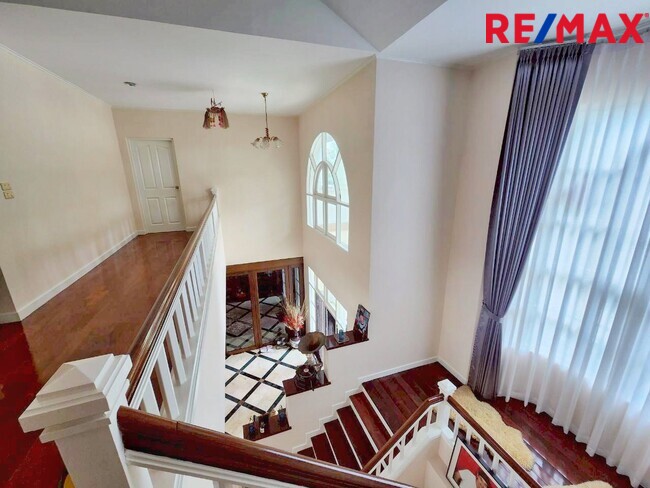 ขายบ้านเดี่ยวหรู หลังมุม ลดาวัลย์ ปิ่นเกล้า–เพชรเกษม 190 ตร.วา | ต้นโครงการ | รีโนเวทใหม่ | ใกล้โรงเรียนนานาชาติ