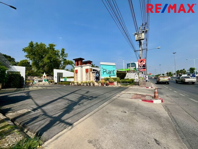 ขายบ้านเดี่ยว The Plant ราชพฤกษ์ หลังริม 66 ตร.วา | ราคาถูกที่สุดในโครงการ | ใกล้วงเวียนพระราม 5โครงการติดถนนใหญ่