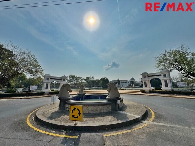 ขายบ้านเดี่ยว Perfect Place รัตนาธิเบศร์–ไทรม้า บ้านเดี่ยวทำเลดี หน้าบ้านไม่ชนใคร ราคาถูกที่สุดในโครงการ ถนนรัตนาธิเบศร์ ใกล้รถไฟฟ้าสายสีม่วง