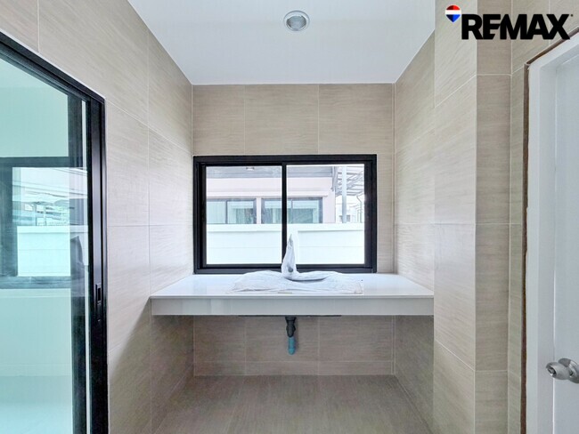 ขายบ้านเดี่ยว Perfect Place รัตนาธิเบศร์–ไทรม้า บ้านเดี่ยวทำเลดี หน้าบ้านไม่ชนใคร ราคาถูกที่สุดในโครงการ ถนนรัตนาธิเบศร์ ใกล้รถไฟฟ้าสายสีม่วง