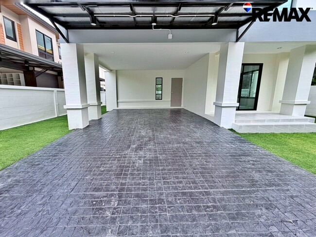 ขายบ้านเดี่ยว Perfect Place รัตนาธิเบศร์–ไทรม้า บ้านเดี่ยวทำเลดี หน้าบ้านไม่ชนใคร ราคาถูกที่สุดในโครงการ ถนนรัตนาธิเบศร์ ใกล้รถไฟฟ้าสายสีม่วง