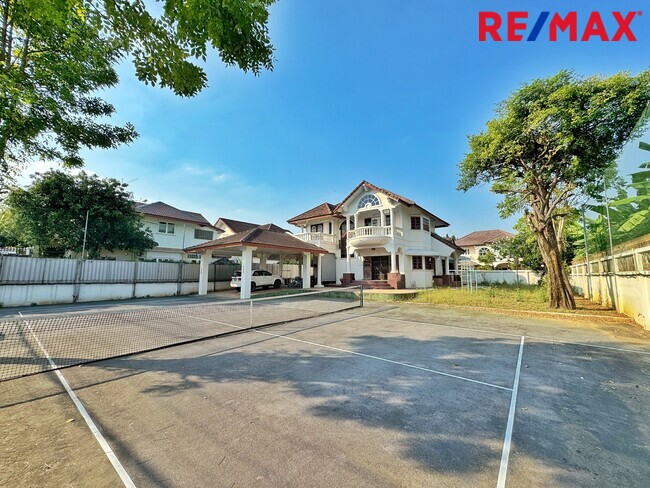 ขายที่ดินพร้อมบ้าน 250 ตร.วา หลังแรก ถนนเมน ภัสรี พุทธมณฑลสาย 2 ซอย 5 | เหมาะปลูกบ้านหรู / รีโนเวท