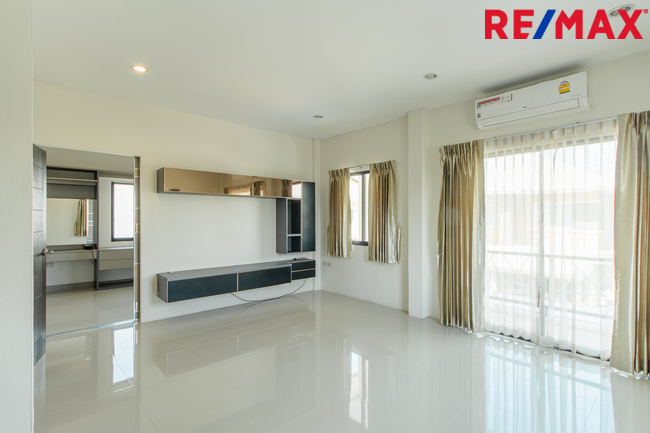 ขายบ้านเดี่ยว วิเศษสุขนคร พระรามสอง หลังริม มีสระว่ายน้ำ