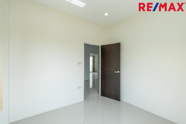 ขายบ้านเดี่ยว วิเศษสุขนคร พระรามสอง หลังริม มีสระว่ายน้ำ