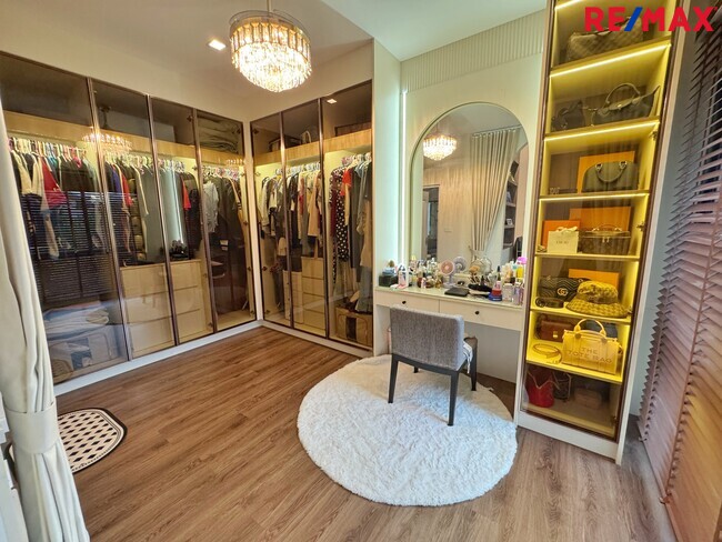 ขายบ้านเดี่ยวหลังริม บางกอกบูเลอวาร์ด เวสต์เกต | 83 ตร.ว. บิ้วท์อินทั้งหลัง ราคาพิเศษ 11.99 ล้าน