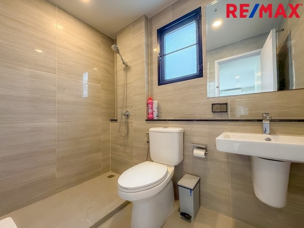 เช่า บ้านเดี่ยวแกรนด์ บริทาเนีย วงแหวน-รามอินทรา บ้านหลังมุม (พร้อมอยู่อาศัย) 4 ห้องนอน แอร์ 5 เครื่อง