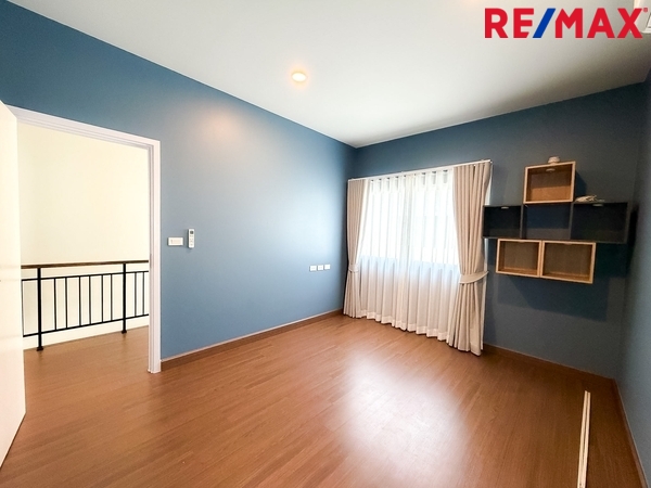 เช่า บ้านเดี่ยวแกรนด์ บริทาเนีย วงแหวน-รามอินทรา บ้านหลังมุม (พร้อมอยู่อาศัย) 4 ห้องนอน แอร์ 5 เครื่อง