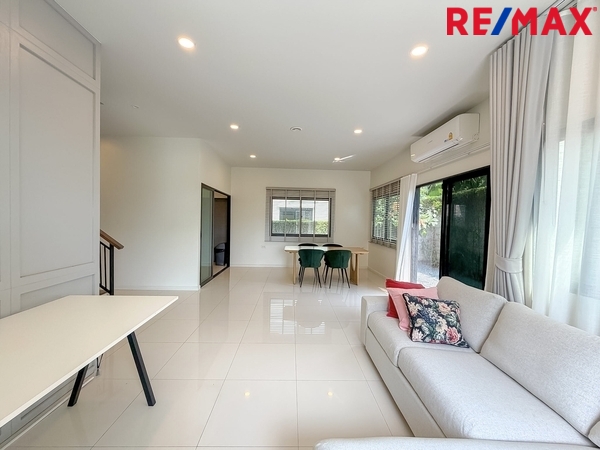 เช่า บ้านเดี่ยวแกรนด์ บริทาเนีย วงแหวน-รามอินทรา บ้านหลังมุม (พร้อมอยู่อาศัย) 4 ห้องนอน แอร์ 5 เครื่อง