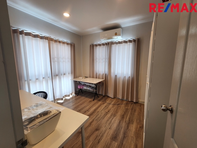 บ้านเดี่ยว 50 ตร.วา เพฟ ประชาอุทิศ 90 - Pave Prachauthit 90