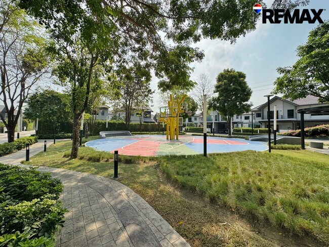 ขายขาดทุนกว่าล้าน! บ้านเดี่ยVenue Flow แจ้งวัฒนะ หลังใหญ่ 73 ตร.ว. ตำแหน่ง Rare Item วิวสวนส่วนกลางหน้าบ้าน (ไม่ชนใคร) 5 นอน สภาพใหม่พร้อมอยู่