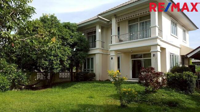 ขายบ้านพร้อมที่ดิน 194 ตร.วา ถนนพุทธมณฑลสาย 1 ซอยเพชรเกษม 68 เขตบางแค / ตารางวาละ 54,000 บาท พร้อมเข้าอยู่