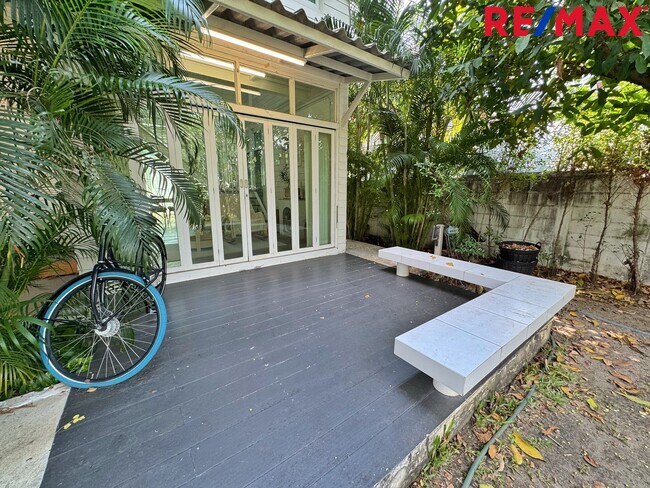 ขาย/เช่า บ้านเดี่ยวสไตล์ Minimal Double Volume 115 ตร.ว. เรวดี 29 นนทบุรี ใกล้รถไฟฟ้าสายสีม่วงและทางด่วน