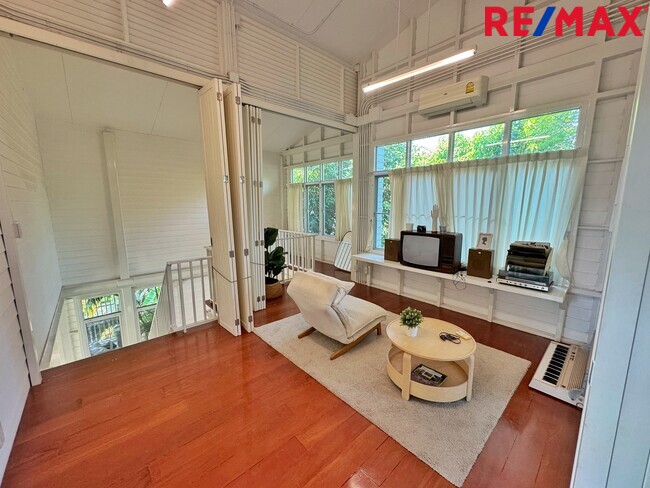 ขาย/เช่า บ้านเดี่ยวสไตล์ Minimal Double Volume 115 ตร.ว. เรวดี 29 นนทบุรี ใกล้รถไฟฟ้าสายสีม่วงและทางด่วน