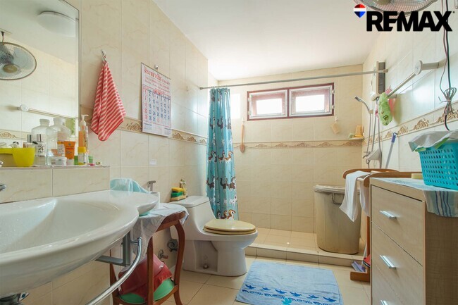 ขายบ้านพร้อมที่ดิน 200 ตร.ว. ถนนอุทยาน-พุทธมณฑล บ้านเดี่ยวหลังใหญ่ 4 นอน ใกล้ ม.มหิดล-ศาลายา