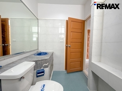 โฮมเพลสรามคำแหง140 (Home Place Ramkhamhaeng) บ้านเดี่ยว 2 ชั้น พื้นที่ 70 ตารางวา โรงเรียนนานาชาติAscot ใกล้รถไฟฟ้าสายสีส้ม สถานีน้อมเกล้า