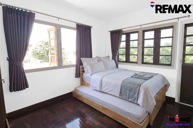 ขาย บ้านเดี่ยว 128 ตร.วา เอกชัย 10/1 บ้านหลังใหญ่ สภาพดี ขายเพียง 6.45 ล้านบาท เข้าซอยเพียง 500 ม. เดินทางสะดวก