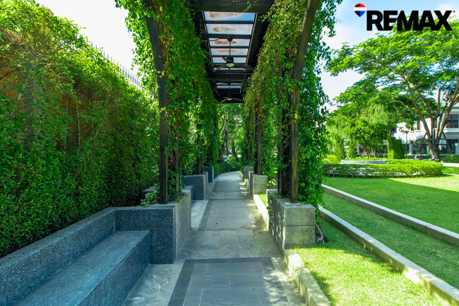 ขายบ้าน Grand Bangkok Boulevard ราชพฤกษ์ ปิ่นเกล้า หลังริม 126 ตารางวา ราคาถูกสุดในโครงการ