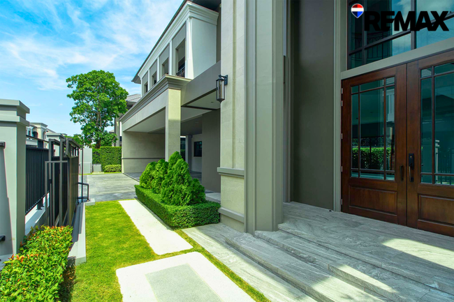 ขายบ้าน Grand Bangkok Boulevard ราชพฤกษ์ ปิ่นเกล้า หลังริม 126 ตารางวา ราคาถูกสุดในโครงการ