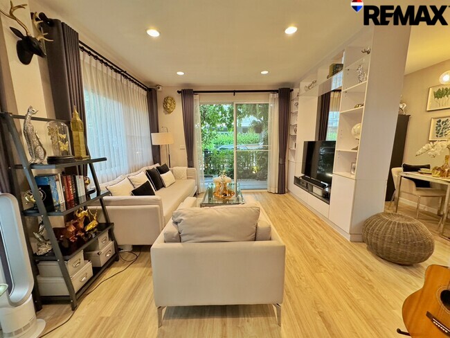 ขายบ้านเดี่ยว Casa Presto ราชพฤกษ์–แจ้งวัฒนะ บ้านสวยพร้อมอยู่ Built-in ทั้งหลัง ราคาถูกที่สุดในโครงการ