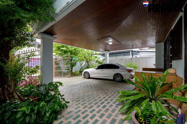 "บ้าน" แบบ Sky Terrace บนเส้น เจริญรัถ ใกล้ Icon Siam!! , 50 ตร.วา, 493 ตร.ม