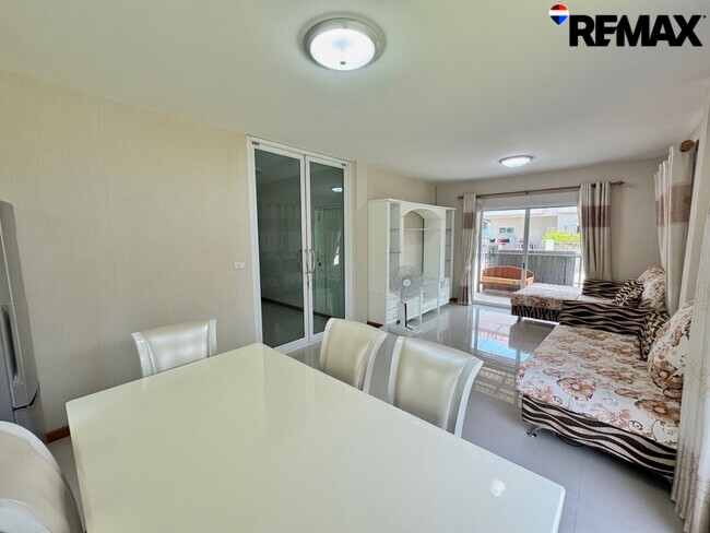 ขายบ้านเดี่ยว Casa Presto ราชพฤกษ์–แจ้งวัฒนะ 50.7 ตร.ว. ต่อเติมครบ พร้อมอยู่ ใกล้ Central Westgate และโรงเรียนนานาชาติ DBS ราคา 5.09 ล้านบาท
