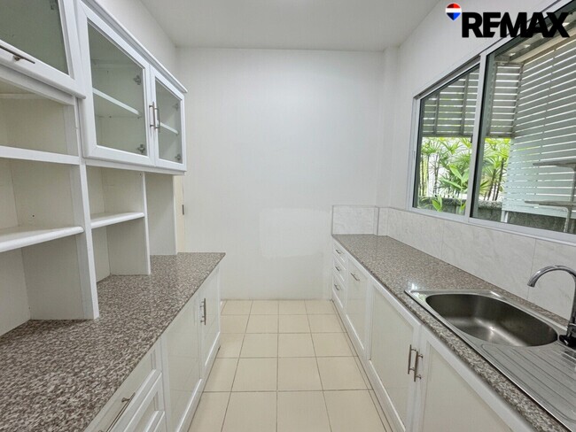 ขายบ้านเดี่ยว Casa Presto ราชพฤกษ์–แจ้งวัฒนะ 50.7 ตร.ว. ต่อเติมครบ พร้อมอยู่ ใกล้ Central Westgate และโรงเรียนนานาชาติ DBS ราคา 5.09 ล้านบาท