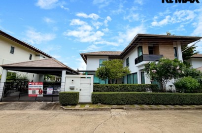 Nirvana Icon Wongwaen-Rama 9 (เนอวาน่า ไอคอน วงแหวนพระราม 9) ใกล้โรงเรียนนานาชาติ Wellington College International School และ มหาวิทยาลัยนานาชาติแสตมฟอร์ด