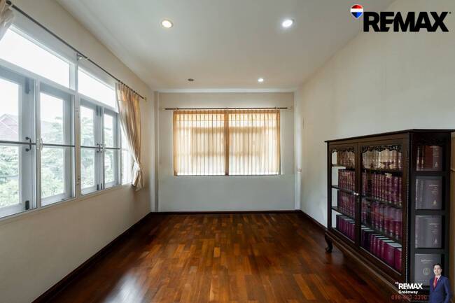 (มาใหม่! ) วรารมย์ ประชาอุทิศ 98, ราคาดีที่สุดในโครงการ!! 76 ตร.วา 229 ตร.ม. 3 ห้องนอน 3 ห้องน้ำ 2 ที่จอดรถ สภาพในบ้าน สบายสวย! ครัว Built ได้ลงตัว