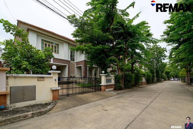 (มาใหม่! ) วรารมย์ ประชาอุทิศ 98, ราคาดีที่สุดในโครงการ!! 76 ตร.วา 229 ตร.ม. 3 ห้องนอน 3 ห้องน้ำ 2 ที่จอดรถ สภาพในบ้าน สบายสวย! ครัว Built ได้ลงตัว