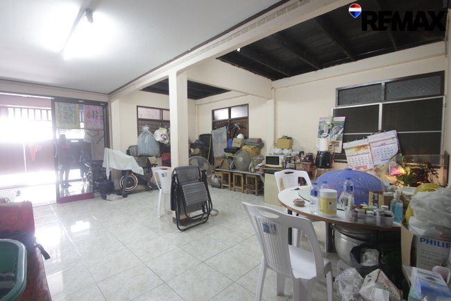 บ้านเดี่ยวเพชรเกษมพุทธมณฑลสาย3ซอย2 บ้านนอกโครงการไม่มีค่าส่วนกลาง ริมถนนเมนค้าขายทำธุรกิจได้ หลังบิ๊กซีโฮมโปรเพชรเกษม การเดินทางสะดวกใกล้มหาลัยเอเชียอาคเนย์ โรงพยาบาลวิชัยเวช