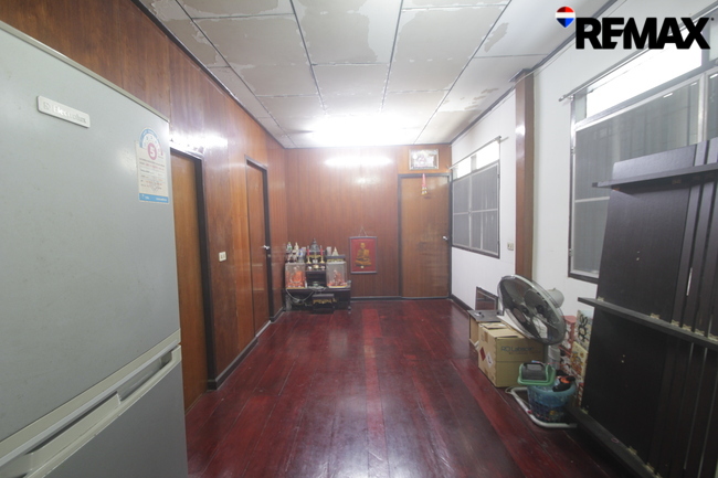 บ้านเดี่ยวเพชรเกษมพุทธมณฑลสาย3ซอย2 บ้านนอกโครงการไม่มีค่าส่วนกลาง ริมถนนเมนค้าขายทำธุรกิจได้ หลังบิ๊กซีโฮมโปรเพชรเกษม การเดินทางสะดวกใกล้มหาลัยเอเชียอาคเนย์ โรงพยาบาลวิชัยเวช