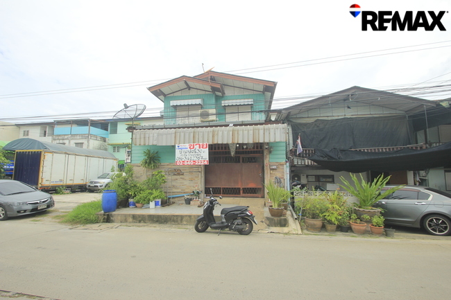 บ้านเดี่ยวเพชรเกษมพุทธมณฑลสาย3ซอย2 บ้านนอกโครงการไม่มีค่าส่วนกลาง ริมถนนเมนค้าขายทำธุรกิจได้ หลังบิ๊กซีโฮมโปรเพชรเกษม การเดินทางสะดวกใกล้มหาลัยเอเชียอาคเนย์ โรงพยาบาลวิชัยเวช