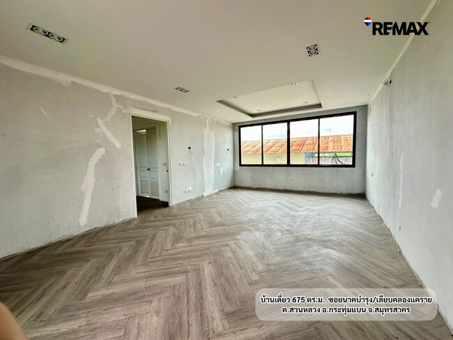 บ้านเดี่ยว 3 ชั้น 675 ตร.ม. สวนหลวง กระทุ่มแบน | สร้างเสร็จแล้ว พร้อมสระว่ายน้ำ บนที่ดิน 200 ตร.ว. | 16.5 ล้านบาท