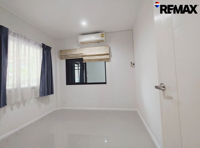(ขาย)โครงการ บ้านเดี่ยวคาซ่า วิลล์ รามคำแหง วงแหวน2 ซอยมิสทีน เข้า-ออกทาง ถนนรามคำแหง ร่มเกล้า ศรีนครินทร์-ร่มเกล้า ราคาพิเศษ 6.4 ล.บ Double Gate Security