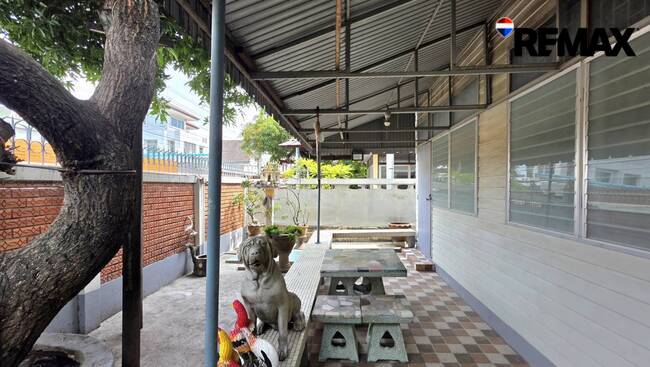 *ราคายังถูกกว่า ราคาตลาด!) ลาดพร้าว ซ.35 ได้เป็น -> ที่ดินเปล่า <- ลาดพร้าว ซ.35 ลัด ซ.41 "40 ตร.วา ขนาดดี มีสภาพคล่อง" มาในจังหวะที่ดี ในการเข้าครอบครอง