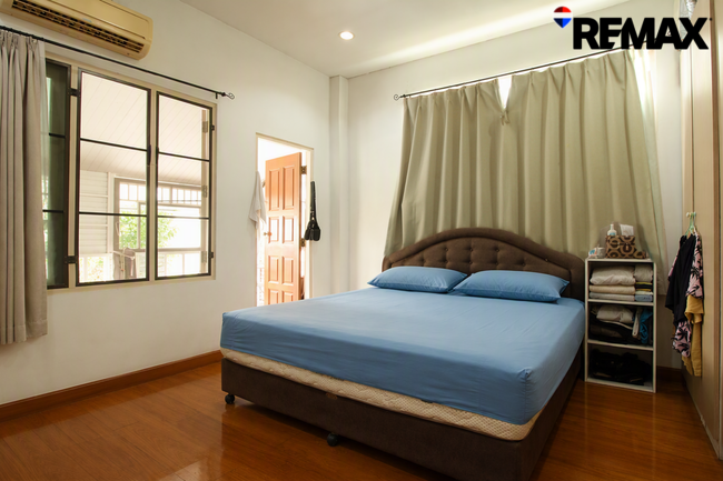 บ้านเดี่ยว บางแวก ราชพฤกษ์ จรัญสนิทวงศ์ เข้าซอยเพียง 200 เมตร 4 ห้องนอน 60 ตร.ว.