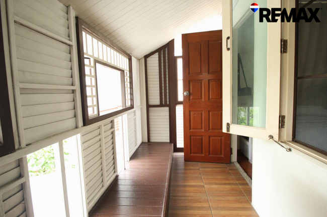 บ้านเดี่ยว บางแวก ราชพฤกษ์ จรัญสนิทวงศ์ เข้าซอยเพียง 200 เมตร 4 ห้องนอน 60 ตร.ว.